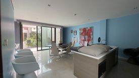 3 Bedroom Condo for sale in Baan Lux - Sathon, Chong Nonsi, Bangkok near MRT Khlong Toei