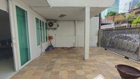 3 Bedroom Townhouse for sale in Din Daeng, Bangkok near MRT Thailand Cultural Centre