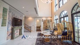 4 Bedroom Townhouse for Sale or Rent in Phra Khanong, Bangkok near BTS Ekkamai