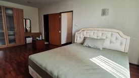 3 Bedroom Condo for rent in President Place, Langsuan, Bangkok near BTS Chit Lom