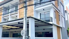 3 Bedroom Townhouse for sale in ECO SPACE KASET-NAWAMIN, Chorakhe Bua, Bangkok