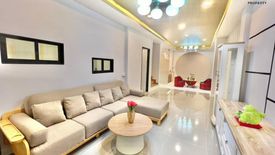 3 Bedroom Townhouse for sale in Si Kan, Bangkok