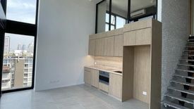 2 Bedroom Condo for sale in The Lofts Silom, Silom, Bangkok near BTS Surasak