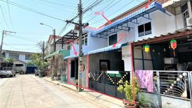 1 Bedroom Townhouse for sale in Yan Nawa, Bangkok near BTS Sueksa Witthaya