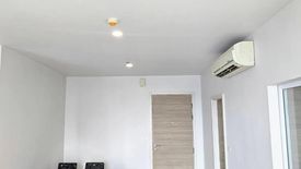 2 Bedroom Condo for rent in Hive Taksin, Khlong Ton Sai, Bangkok near BTS Wongwian Yai