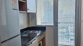 2 Bedroom Condo for rent in Hive Taksin, Khlong Ton Sai, Bangkok near BTS Wongwian Yai