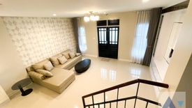 3 Bedroom Townhouse for Sale or Rent in Bang Chak, Bangkok near BTS Bang Chak