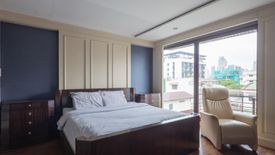 2 Bedroom Townhouse for sale in Phra Khanong Nuea, Bangkok near BTS Ekkamai