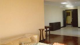 2 Bedroom Condo for sale in Lake Green, Khlong Toei, Bangkok near BTS Nana