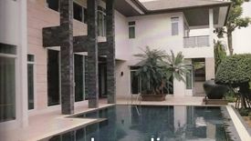 5 Bedroom House for sale in Khlong Chan, Bangkok