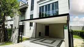 4 Bedroom House for sale in Dokmai, Bangkok