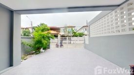 5 Bedroom Townhouse for sale in Baan Mantita, Khlong Thanon, Bangkok