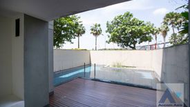 4 Bedroom Condo for rent in Bang Phong Pang, Bangkok