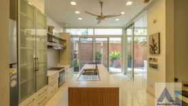 3 Bedroom House for sale in Langsuan, Bangkok near BTS Ploen Chit