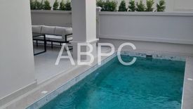 5 Bedroom House for sale in wonderland 2, Na Kluea, Chonburi