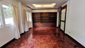 3 Bedroom House for rent in Khlong Tan, Bangkok