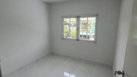 3 Bedroom Townhouse for sale in Khlong Sam, Pathum Thani