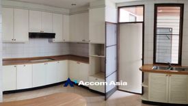 3 Bedroom Apartment for rent in Khlong Toei, Bangkok near BTS Asoke