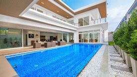 6 Bedroom Villa for sale in Na Kluea, Chonburi