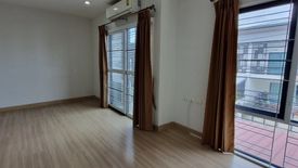 3 Bedroom Townhouse for sale in iField Bangna, Dokmai, Bangkok