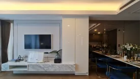 2 Bedroom Condo for sale in Siamese Exclusive Queens, Khlong Toei, Bangkok near MRT Queen Sirikit National Convention Centre