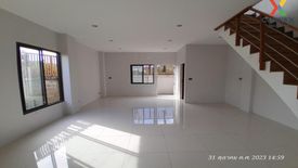 2 Bedroom Townhouse for sale in Mesto Kaset-Navamin, Khlong Kum, Bangkok