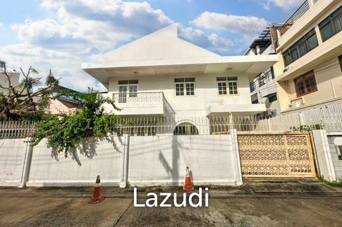 4 Bedroom House for rent in Thung Maha Mek, Bangkok near MRT Lumpini