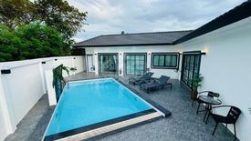 4 Bedroom House for sale in Na Kluea, Chonburi