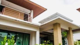 7 Bedroom Villa for sale in Phra Khanong Nuea, Bangkok near BTS Ekkamai