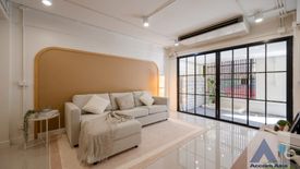 2 Bedroom Townhouse for sale in Bang Chak, Bangkok near BTS Bang Chak