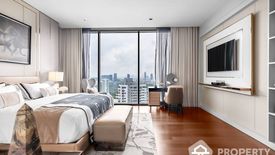 3 Bedroom Condo for sale in Khlong Toei Nuea, Bangkok near BTS Nana