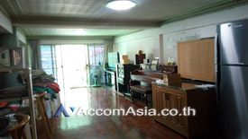 2 Bedroom Townhouse for rent in Silom, Bangkok near BTS Chong Nonsi