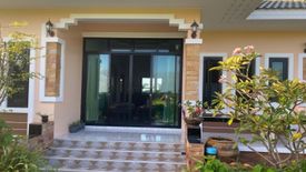 6 Bedroom House for sale in Khlong Phra Udom, Pathum Thani