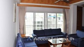 3 Bedroom Apartment for rent in Khlong Toei, Bangkok near BTS Nana