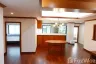 2 Bedroom Condo for rent in Beverly Hills Mansion, Phra Khanong Nuea, Bangkok near BTS Ekkamai