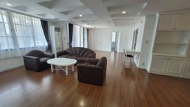 3 Bedroom Condo for rent in Acadamia Grand Tower, Khlong Tan Nuea, Bangkok near BTS Phrom Phong