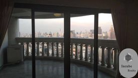 2 Bedroom Condo for sale in Silom, Bangkok near BTS Saphan Taksin