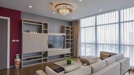 3 Bedroom Condo for sale in Urbano Absolute Sathon - Taksin, Khlong Ton Sai, Bangkok near BTS Krung Thon Buri