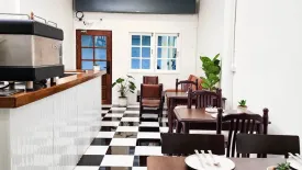 3 Bedroom Hotel / Resort for sale in Pom Prap, Bangkok near MRT Wat Mangkon