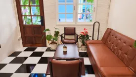 3 Bedroom Hotel / Resort for sale in Pom Prap, Bangkok near MRT Wat Mangkon