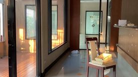 Commercial for rent in Tha Kham, Bangkok