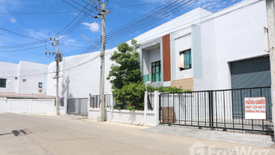 House for sale in Bang Nam Chuet, Samut Sakhon