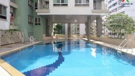 2 Bedroom Condo for sale in Lumpini Ville Cultural Center, Sam Sen Nok, Bangkok near MRT Huai Khwang