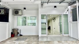 4 Bedroom Townhouse for sale in Khan Na Yao, Bangkok near MRT Nopparat