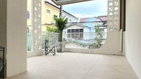 2 Bedroom Townhouse for sale in Khlong Song, Pathum Thani