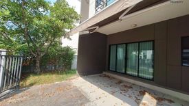 3 Bedroom Townhouse for sale in Baan Klang Muang Ratchaphruek-Rama 5, Bang Phai, Nonthaburi