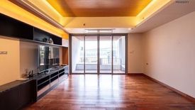 3 Bedroom Condo for sale in Bang Phong Pang, Bangkok