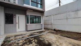 3 Bedroom Townhouse for sale in Bang Mot, Bangkok