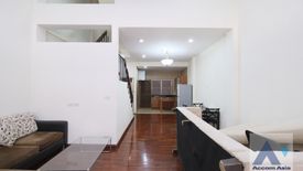 2 Bedroom Townhouse for rent in Khlong Toei Nuea, Bangkok near MRT Sukhumvit