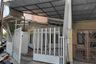 Rumah disewa dengan 3 kamar tidur di Darmo, Jawa Timur